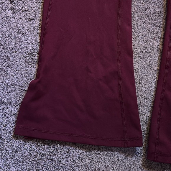 Flared workout leggings - Picture 2 of 3